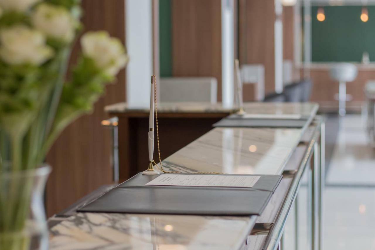 Justice Hotel Банкок Екстериор снимка