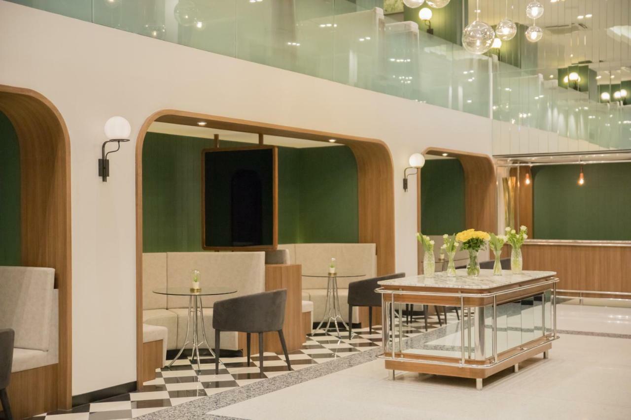 Justice Hotel Банкок Екстериор снимка