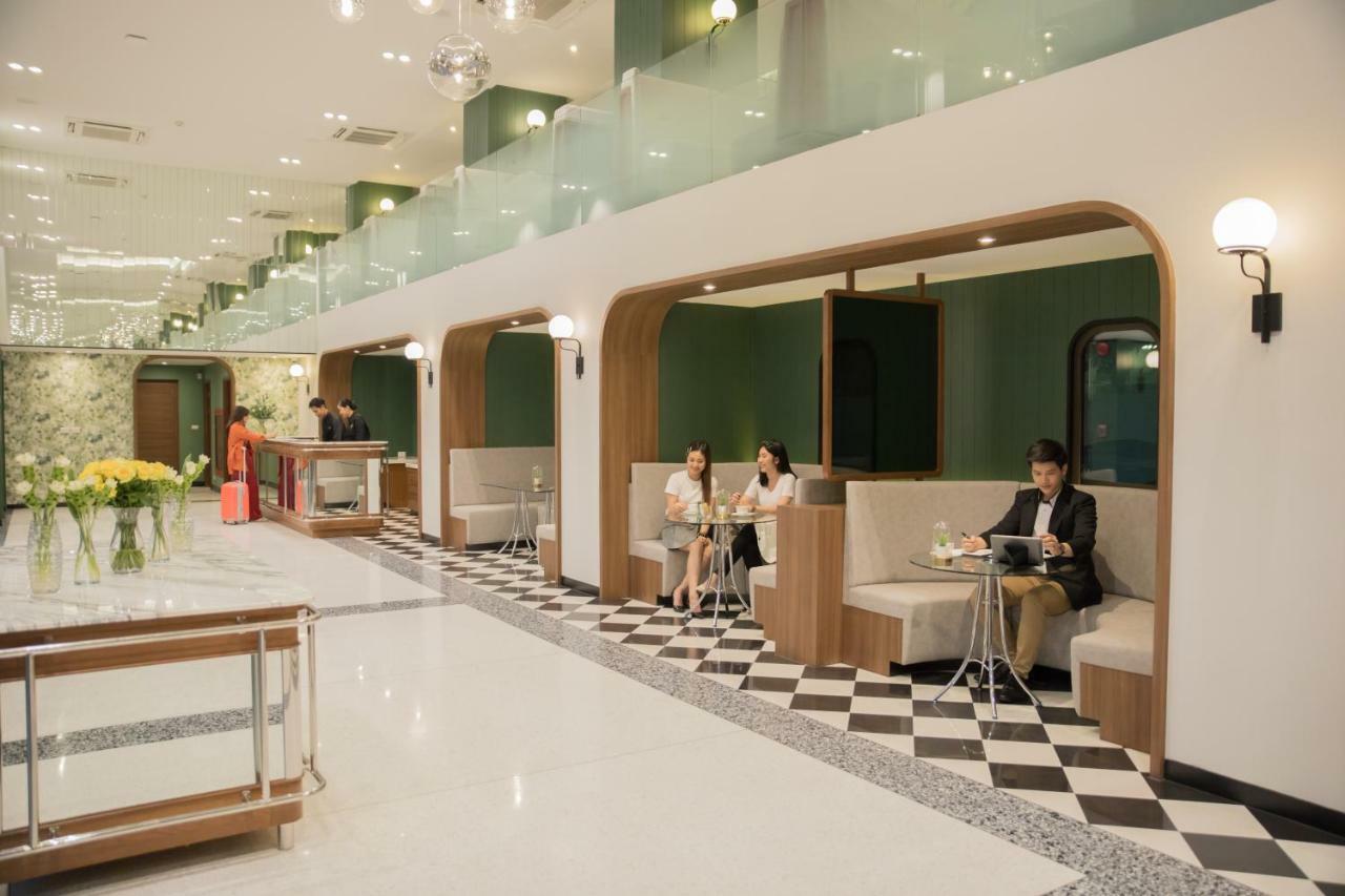 Justice Hotel Банкок Екстериор снимка