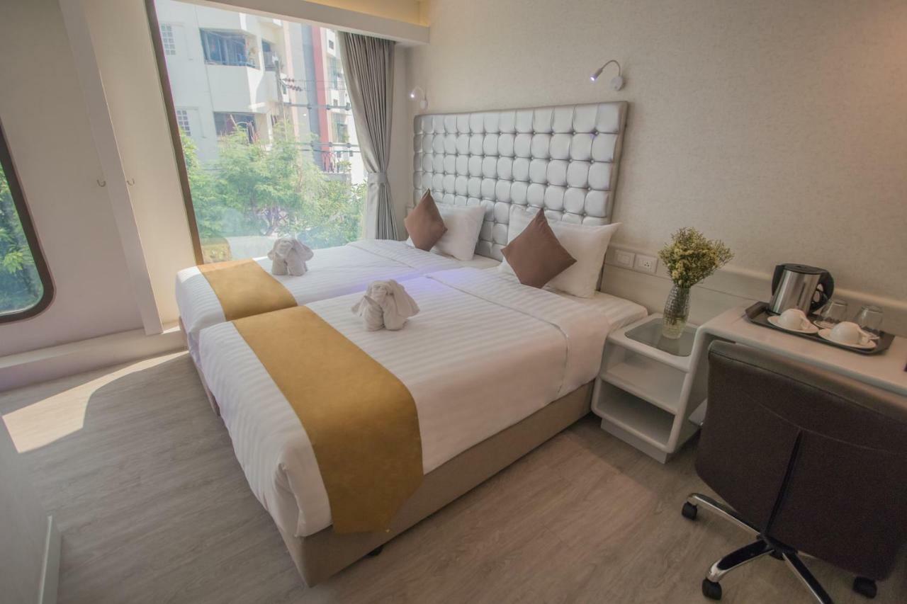 Justice Hotel Банкок Екстериор снимка