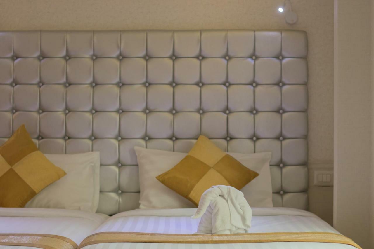 Justice Hotel Банкок Екстериор снимка